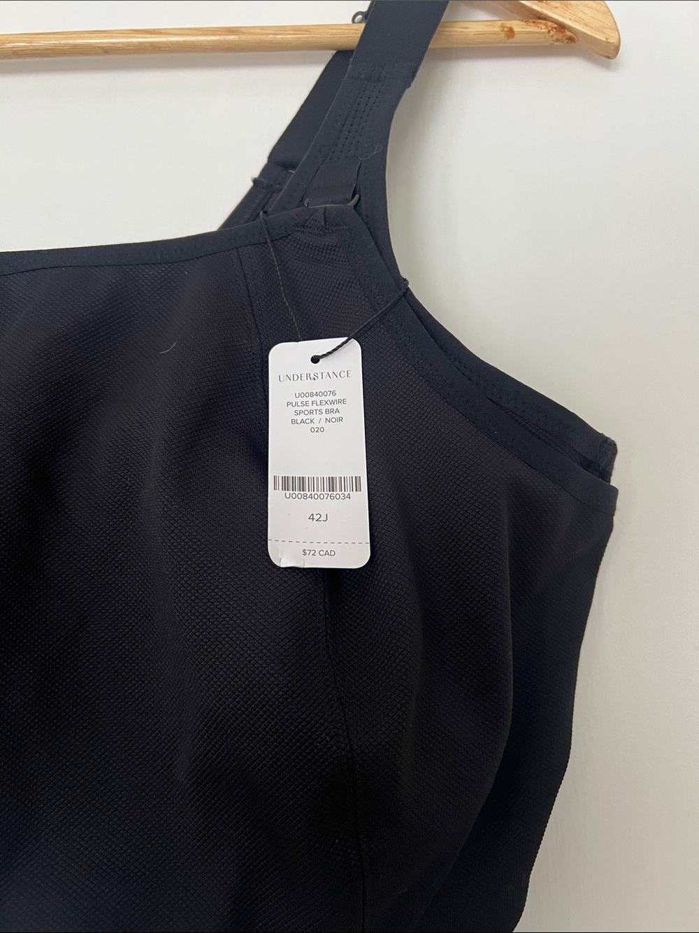 NWT - Understance black sports bra, pulse flexwire - Picture 2 of 5